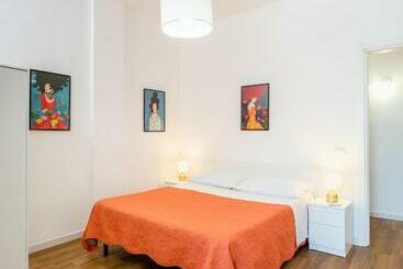 پانسیون Arricàmpati Rooms In Villa & Rent Car Airport