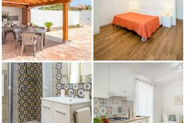 پانسیون Arricàmpati Rooms In Villa & Rent Car Airport