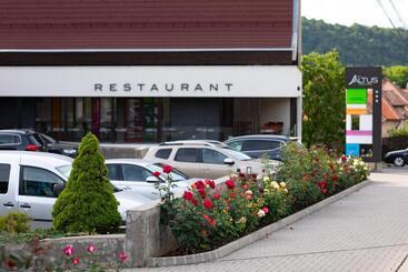 Altus Hotel & Spa