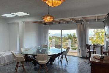Apartamentos Vista Vedrá