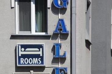 تختخواب و صبحانه Villa Galeb
