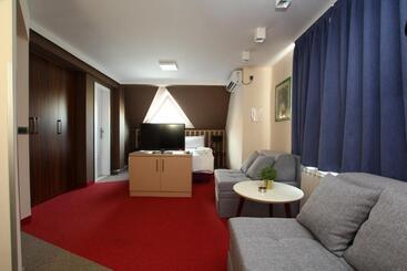 تختخواب و صبحانه Villa Galeb