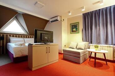 تختخواب و صبحانه Villa Galeb