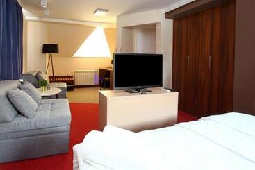 تختخواب و صبحانه Villa Galeb