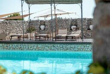 هتل Masseria Pavone