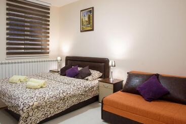 پانسیون Guest House Centar Lux