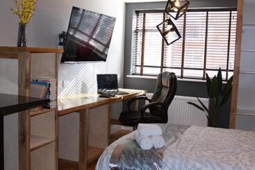 هاستل College Street Abode