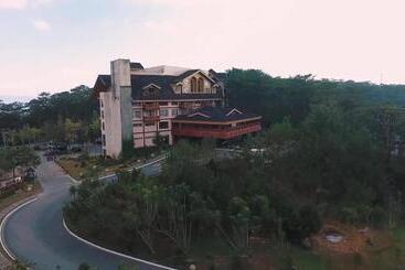 هتل Baguio Forest Lodge At Camp John Hay 001a