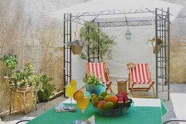 پانسیون Rooms Anna