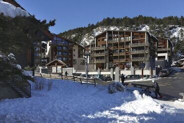 اقامتگاه Vacancéole   Les Chalets Et Balcons De La Vanoise