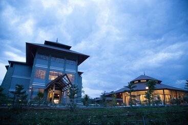 هتل Phurua Sanctuary Resort And Spa