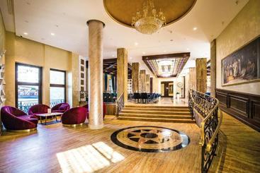 A Hoteli Grand&sky Hotel Tornik