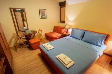 پانسیون Apartments Mery