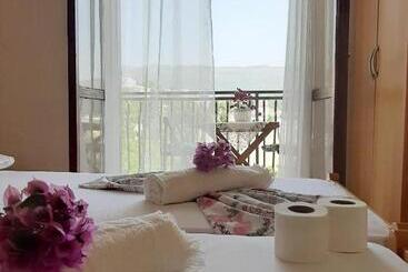 پانسیون Guesthouse Dona