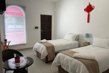 پانسیون One More Nap Self Catering