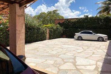 پانسیون Pousada Casa Matutina