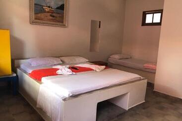 پانسیون Pousada Casa Matutina