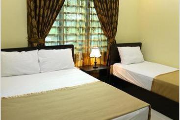 پانسیون Villasuri Homestay