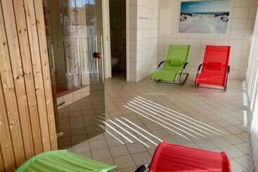 استراحتگاه Ferienwohnung Mit Meerblick Und Sauna