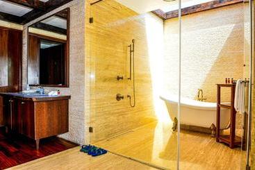 渡假胜地  Niraamaya Private Villas  Benaulim, Goa
