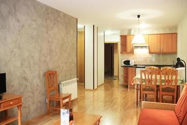 Apartaments Turistics Sant Roma
