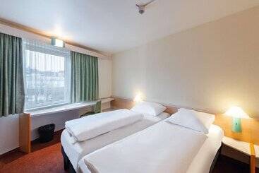 B&B HOTEL Wuppertal-City