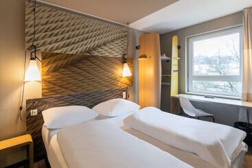 B&B HOTEL Wuppertal-City