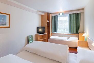 B&B HOTEL Wuppertal-City
