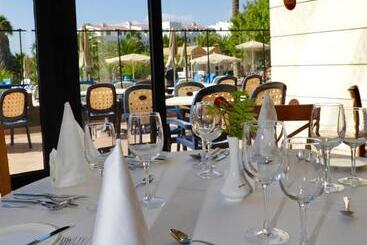 Grand Muthu Golf Plaza Hotel & Spa