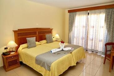 Grand Muthu Golf Plaza Hotel & Spa