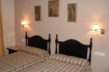 Hostal San Luis - Almodovar del Rio
