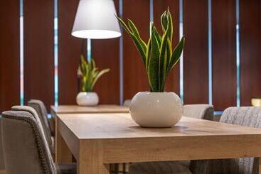 Ac Hotel La Rioja By Marriott