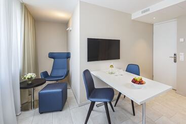 هتل Achesa Homes