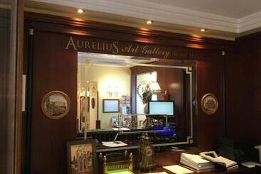 هتل Aurelius Art Gallery