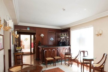 هتل Aurelius Art Gallery