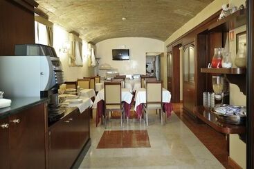 هتل Aurelius Art Gallery