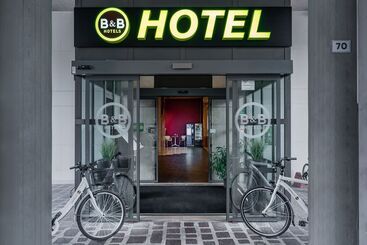 ホテル B&b  Cremona