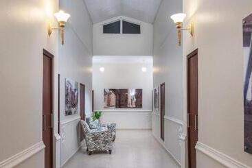 هتل Hodelpa Caribe Colonial