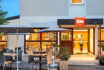 Отель Ibis Auch