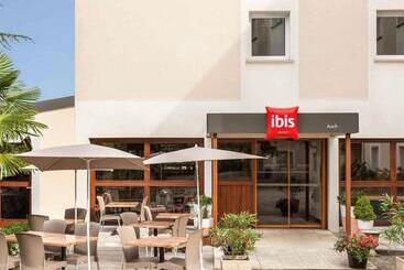 Отель Ibis Auch