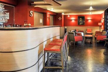هتل Ibis Autun