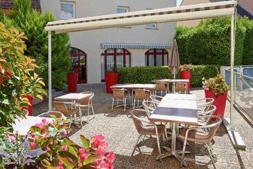 هتل Ibis Beaune Centre