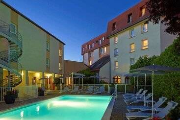 هتل Ibis Beaune Centre