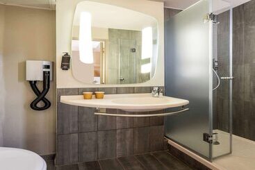 هتل Ibis Beaune Centre