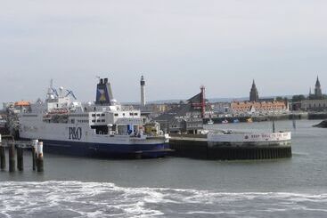 Отель Ibis Calais Car Ferry
