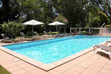 בית מלון כפרי Ibis Cavaillon Portes Du Luberon