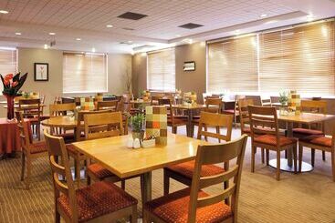 هتل Ibis Chesterfield Centre – Market Town