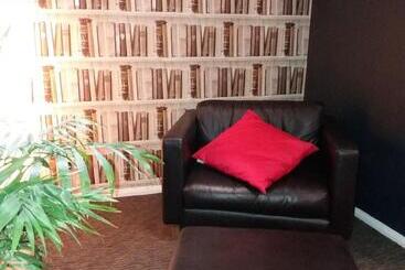 هتل Ibis Chesterfield North  Barlborough