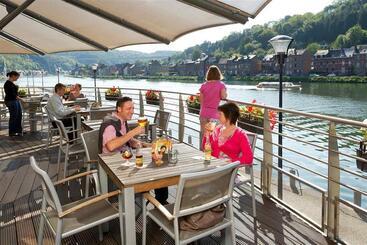 هتل Ibis Dinant Centre