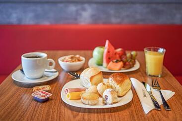 هتل Ibis Guimaraes